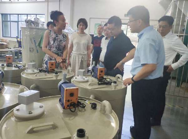 瑞士維多利亞大學(xué)2018級DBA班同學(xué)參觀依斯倍環(huán)保